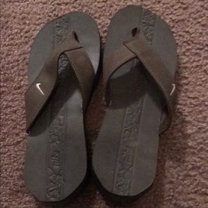 Nike flip flops